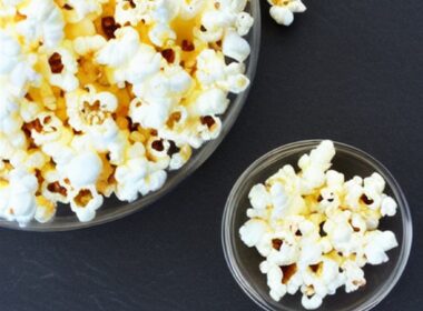 Jak zrobić popcorn z masłem w domu